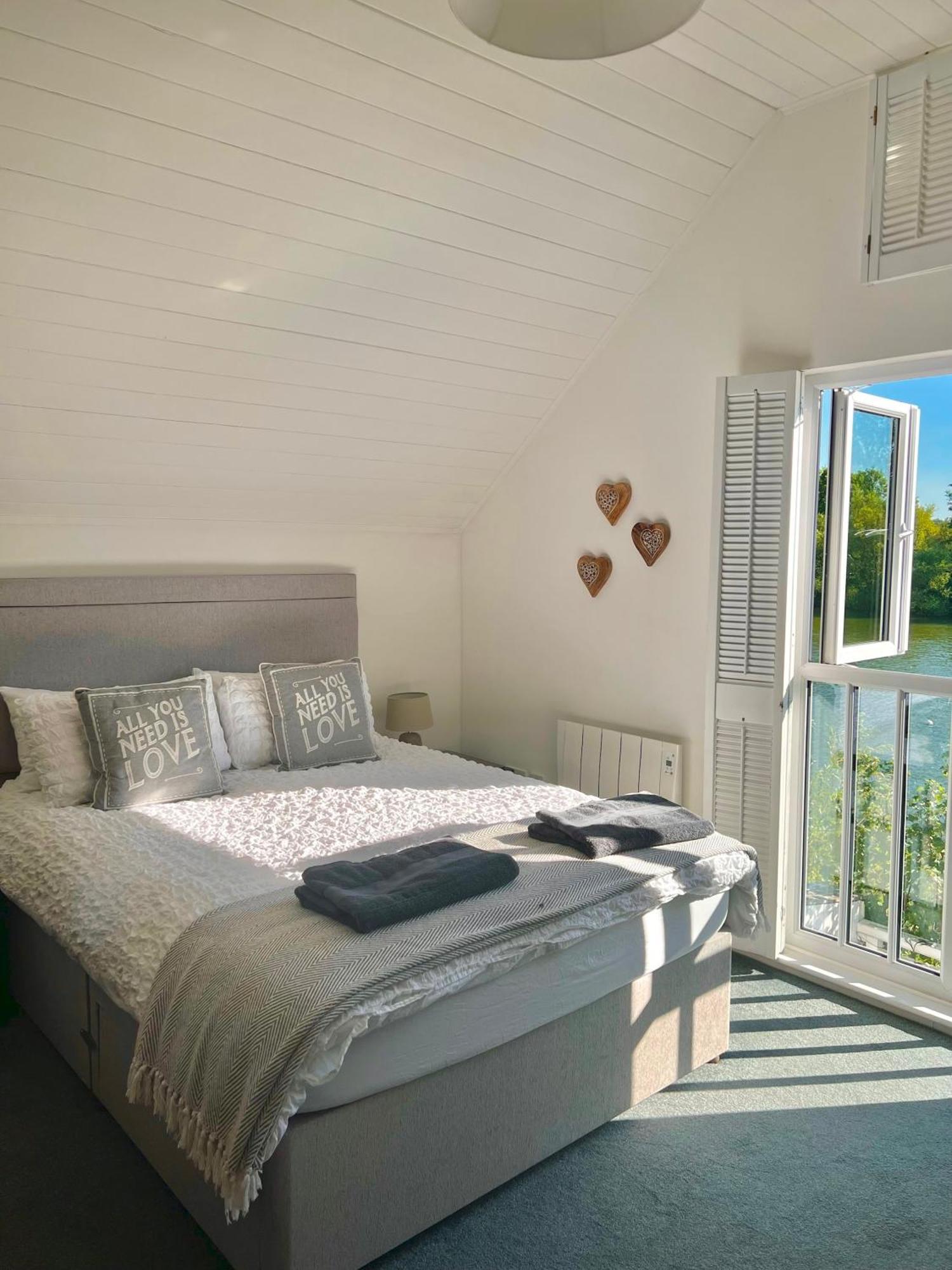 Nola Lodge Cirencester Zewnętrze zdjęcie